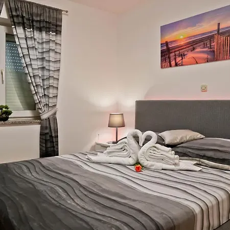 Apartament Dalibor 1870 Pula