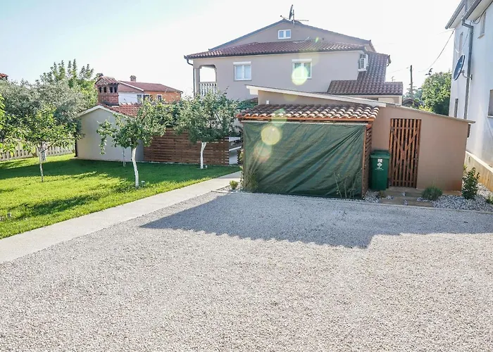 Dalibor 1870 公寓 *